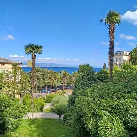 Fina オパティヤ